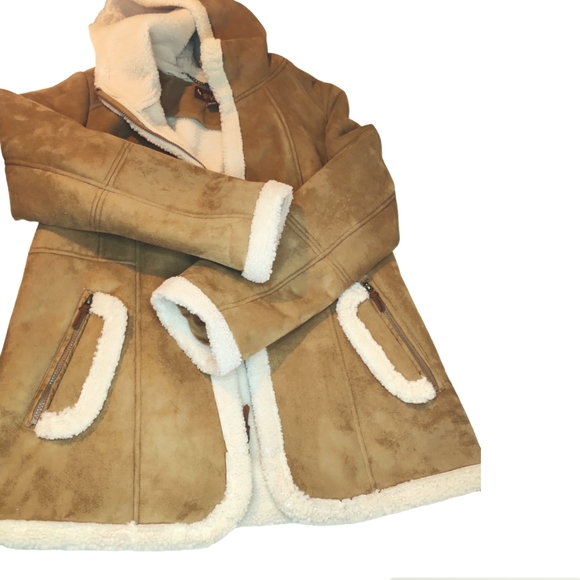 Ugg Koolaburra Hooded Shearling Jacket - Picture 3 of 11